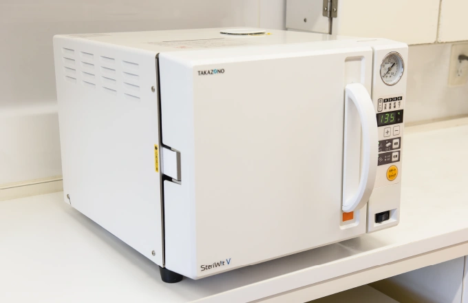 [写真]滅菌オートクレーブ